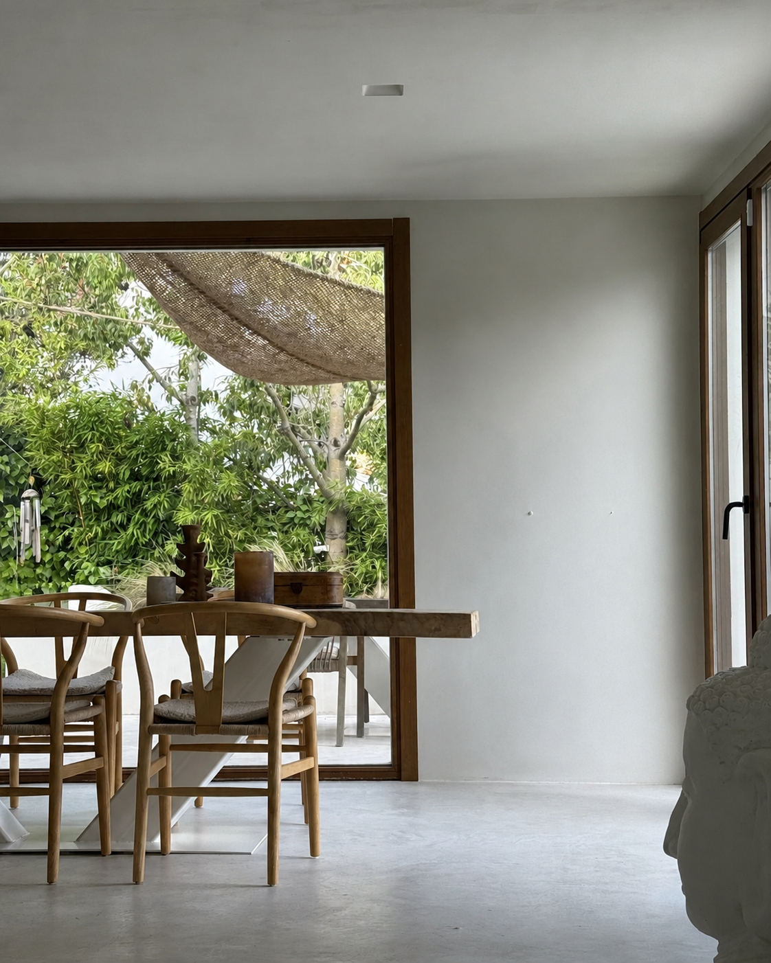 Living room before artificial plant styling by Martina Florique